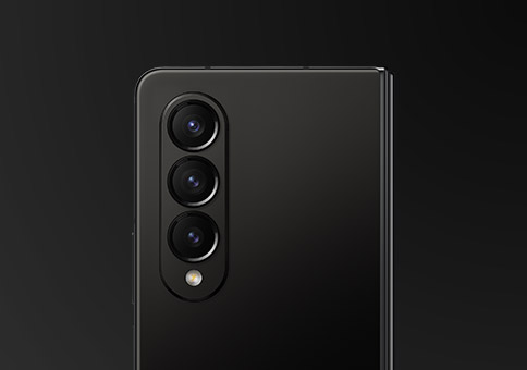 galaxy-z-fold4_highlights_colors_rear_phantom-black